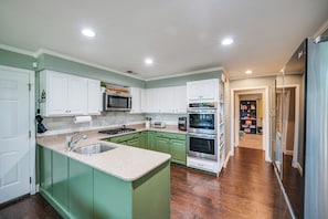 Kitchen | Dishwasher | Cooking Basics | Pod Coffee Maker | Microwave | Toaster