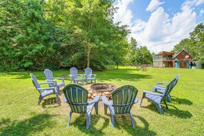 Fire Pit | 12-Acre Property | 6 Decks