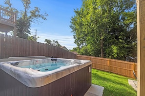 Bain à remous extérieur