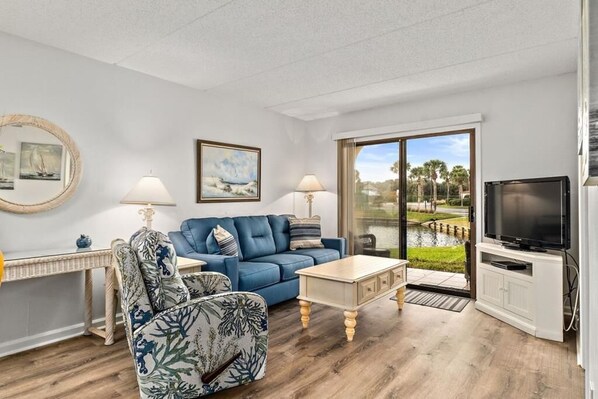 1101 Living Room