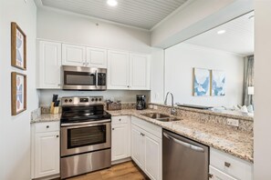 interiors-kitchen-_18a2551