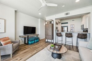 interiors-living area-_18a2591