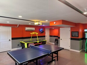 Spielezimmer
