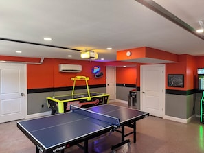 Spielezimmer