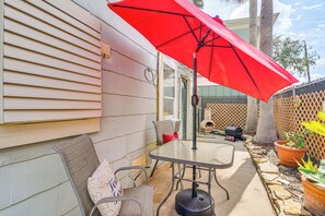 Exterior | Patio | Outdoor Dining Area