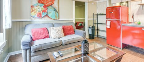 Galveston Vacation Rental | 1BR | 1BA | 650 Sq Ft | Step-Free Access