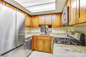 Kitchen | Single-Story Condo