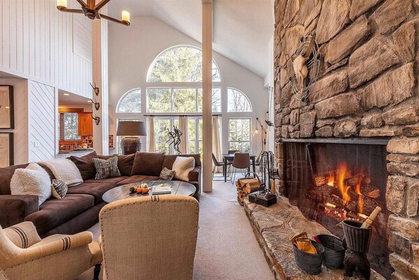 Up Stairs Great Room- Fireplace
