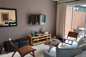 Rooms: Living room