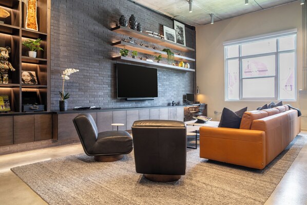 Miami Vacation Rental | 1BR | 1BA | Elevator Access | 1,063 Sq Ft