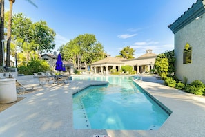 Signature At Scottsdale Horizon | Community Amenities | 2 Pools | Hot Tub