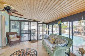 Screened-In Porch