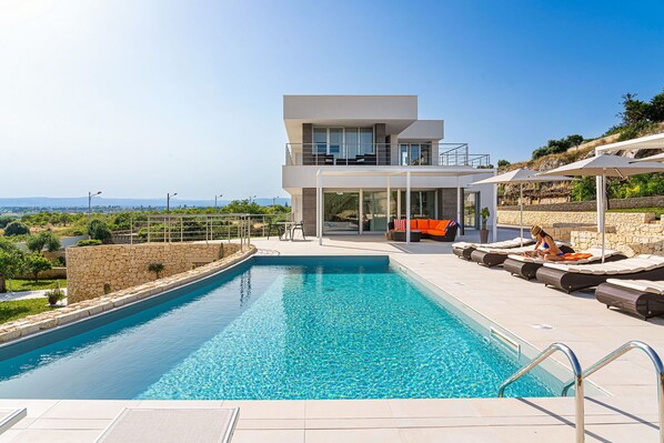 Activities, Amenities, Balcony / Terrace / Patio, Building Exterior, Facilities, Pool, Spring, Summer