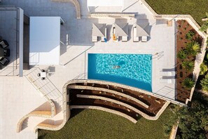 Activities, Amenities, Balcony / Terrace / Patio, Building Exterior, Facilities, Pool, Spring, Summer