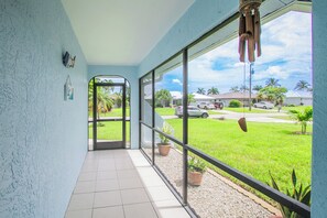 PRIVATE ENTRANCE
