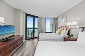 Wake up in the amazing view of the ocean