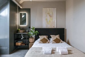 Bedroom with double bed