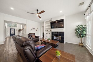 Perfectly designed to accommodate all your family and friends comfortably.