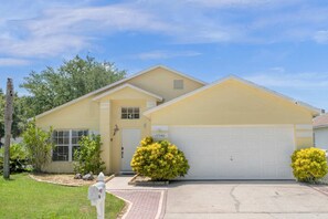 5 Bedroom Home in Clermont