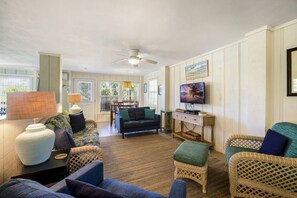 Living room with lots of seating