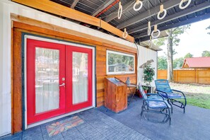 Furnished Front Porch