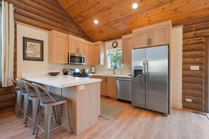 Make every meal special in our fully equipped kitchen, designed for perfect family gatherings.