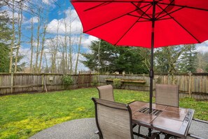 Private backyard that is fully fenced 