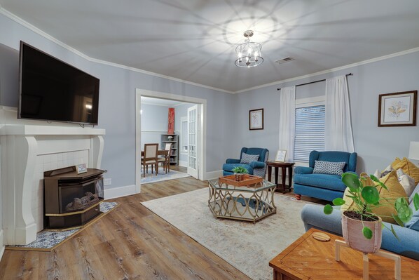 Living Room (1)