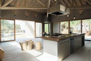 The large, open windows blur the boundary between inside and outside, allowing you to spend time blending into nature.