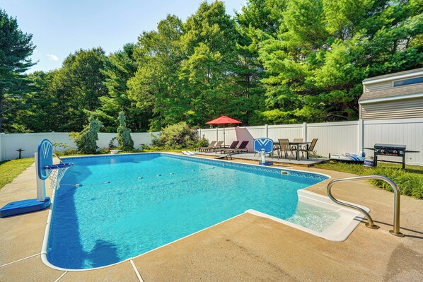 Kunkletown Vacation Rental | 3BR | 2.5BA | Stairs Required | 1,720 Sq Ft