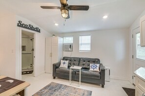 Living Area | Flat-Screen TV