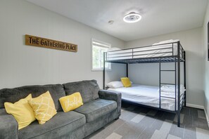 Living Room | Twin Bunk Bed