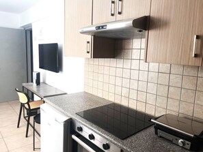 Modern kitchen!