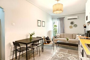 Spacious Living Room!