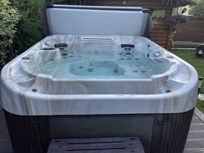 Jacuzzi