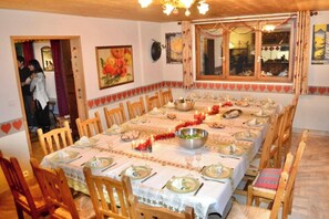 Banquet hall