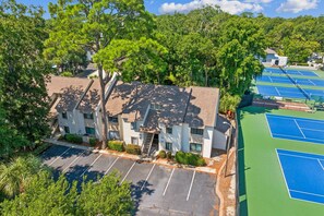 The villa is literally next to the world class tennis and pickleball facilities