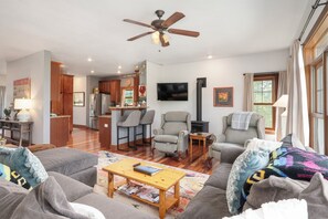 SGR 206 Juniper open floor plan