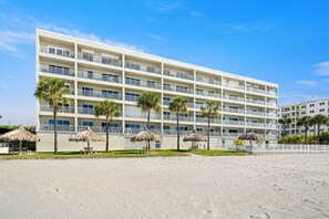 Sea Oats Condominium - Fantastic Redington Shores Condominium Outside off offering amazing Direct Beach Front and Gulf of Mexico views, it also offers pickle ball courts, beach front heated swimming pool!