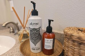 Bathroom amenities
