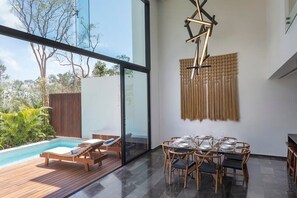 Living room & dining area