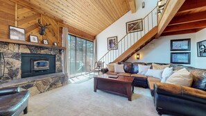 Indoors, Furniture, Living Room, Fireplace, Hardwood
