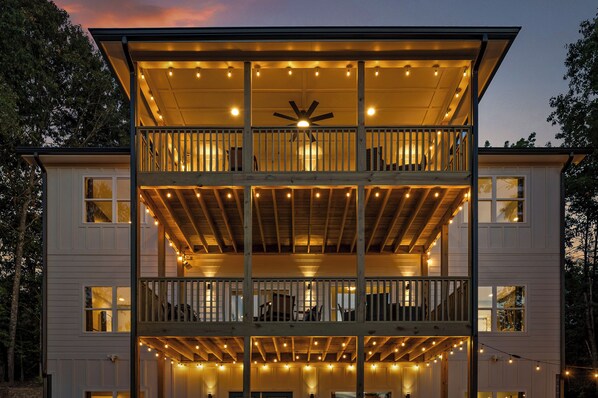 You are renting both of these top two floors of this home 2