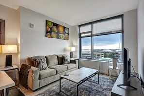 Herndon/Reston Reston 1 Bedroom Living Room