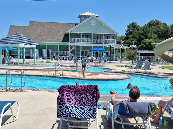 Elbow Beach Clubhouse and Pool Facilities