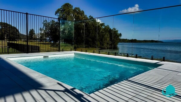 plunge pool with a view