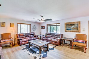 Living Room | Central Heating & A/C | Electric Fireplace | Smart TV