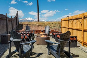 Experience the magic of mountain evenings by our fire pit, where crackling flames and breathtaking views create unforgettable moments. Welcome to your alpine retreat
