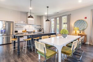 Welcome to your next Nashville getaway!