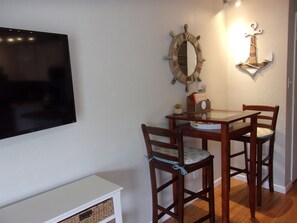 Dining nook